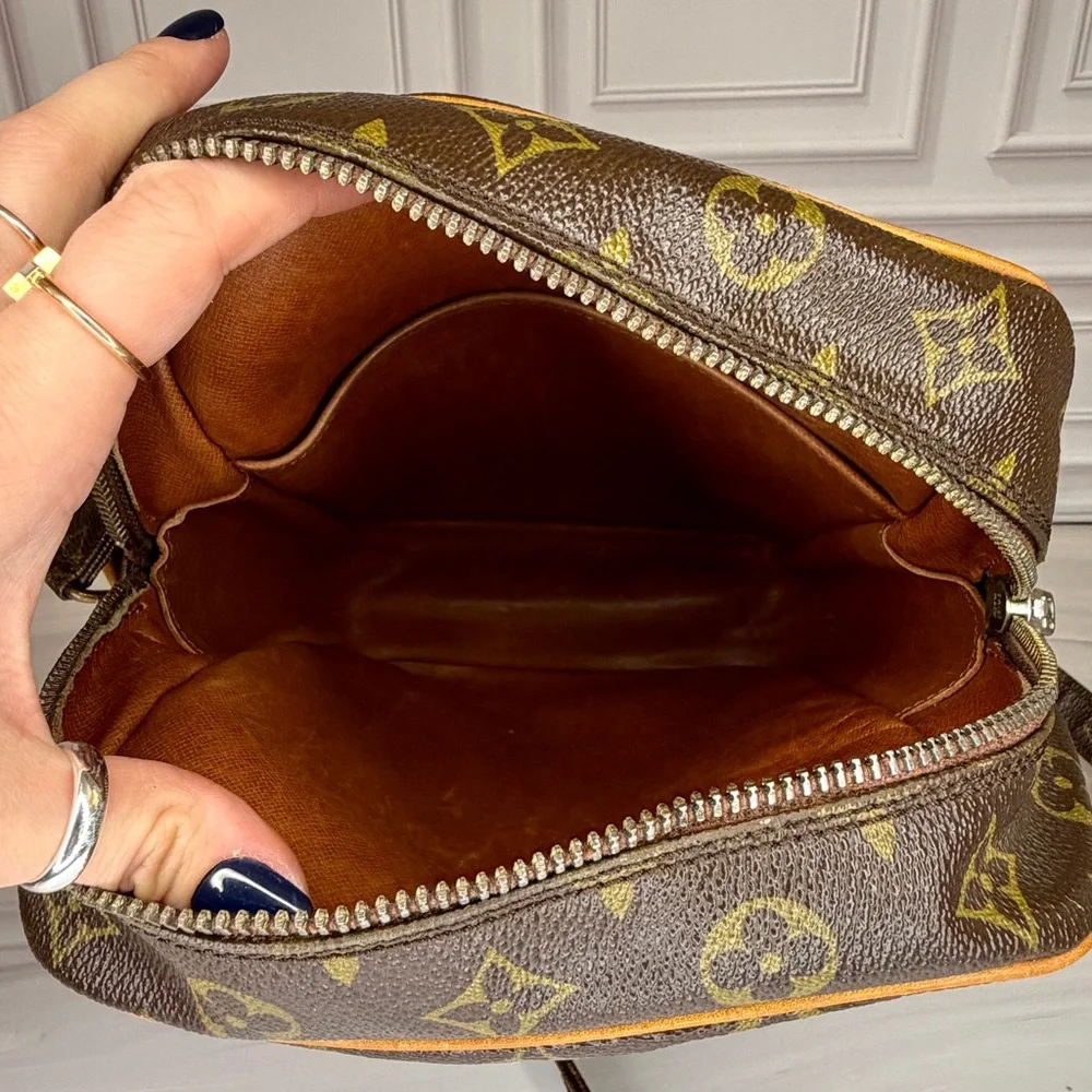 Louis Vuitton Monogram Danube Crossbody Bag | Full Inclusion | Excellent Vintage